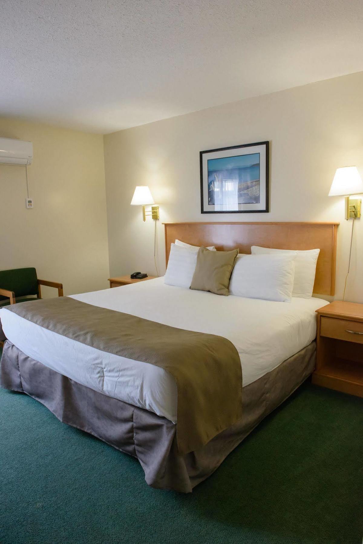 Driftwood Inn Sechelt Esterno foto