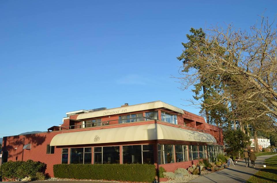 Driftwood Inn Sechelt Esterno foto